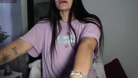 Snapshot of cristal_sexyboobs_ chatting on 1, 3, 2025 Cristal online show from 1, 3, 2025