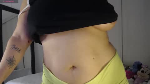 Snapshot of cristal_sexyboobs_ chatting on 5, 10, 2025 Cristal online show from 5, 10, 2025