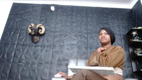 Snapshot of cristal_smith06 chatting on 13, 10, 2025 Hanna online show from 13, 10, 2025