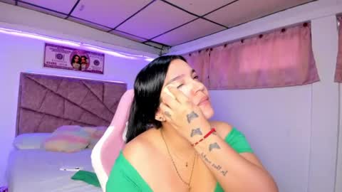 cristal_smith20 online show from 19, 6, 2026