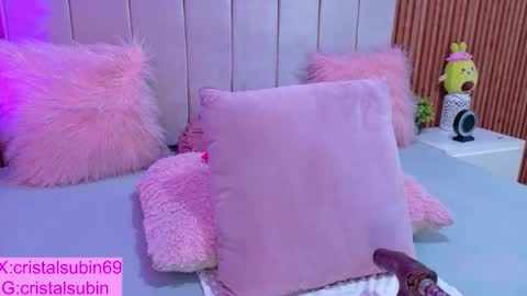 Snapshot of cristal_subin69 chatting on 16, 12, 2025 STEFANYIG cristalsubin online show from 16, 12, 2025