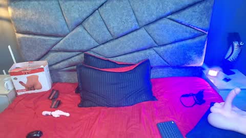 CRISTAL MILF online show from 3, 12, 2024