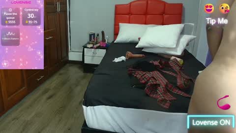 CRISTAL MILF online show from 8, 2, 2025