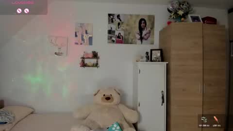 Snapshot of cristamunez chatting on 13, 7, 2026 veronika online show from 13, 7, 2026