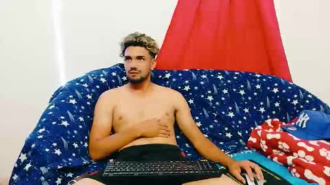 Snapshot of cristian_gp chatting on 18, 10, 2025 cristian gp online show from 18, 10, 2025