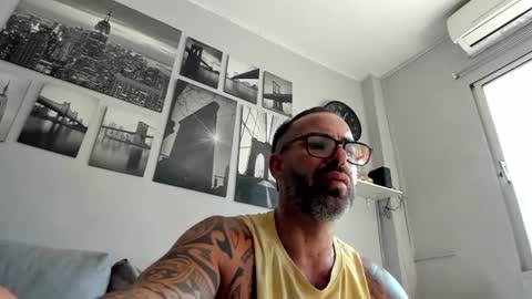 Cristian Wade online show from 3, 7, 2026