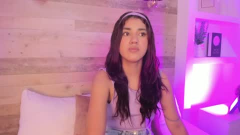 Snapshot of cristin_collins chatting on 2, 7, 2026 C R I S T I N online show from 2, 7, 2026
