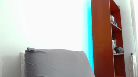 Tell me God  independent model show your respect at all times online show from 23, 2, 2025