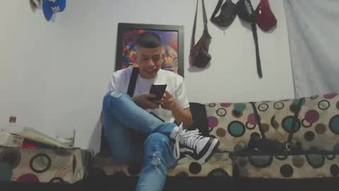 criistofer online show from 1, 1, 2025