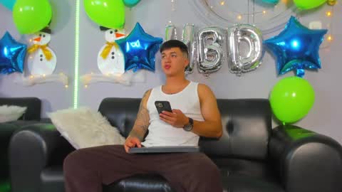 Snapshot of cristopher_strong chatting on 30, 12, 2024 Cristopher online show from 30, 12, 2024