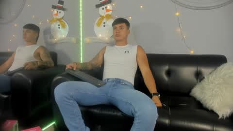 Snapshot of cristopher_strong chatting on 6, 1, 2025 Cristopher online show from 6, 1, 2025