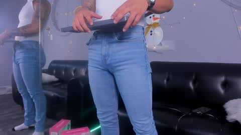 Snapshot of cristopher_strong chatting on 6, 1, 2025 Cristopher online show from 6, 1, 2025