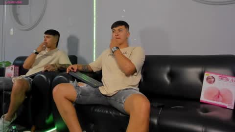 Snapshot of cristopher_strong chatting on 13, 1, 2025 Cristopher online show from 13, 1, 2025