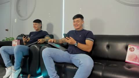 Snapshot of cristopher_strong chatting on 14, 1, 2025 Cristopher online show from 14, 1, 2025