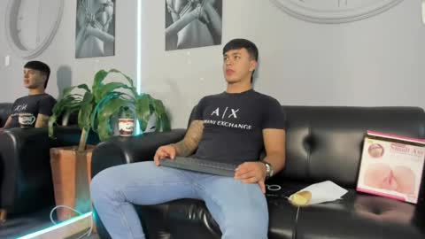 Snapshot of cristopher_strong chatting on 7, 3, 2025 Cristopher online show from 7, 3, 2025