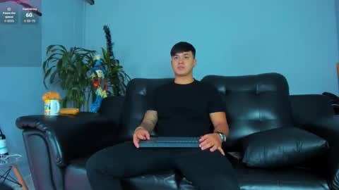 Snapshot of cristopher_strong chatting on 26, 10, 2025 Cristopher online show from 26, 10, 2025