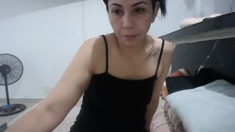 Snapshot of crisyoha4020 chatting on 6, 10, 2025 crisyoha4020 online show from 6, 10, 2025