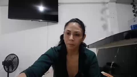 Snapshot of crisyoha4020 chatting on 15, 10, 2025 crisyoha4020 online show from 15, 10, 2025