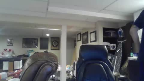 Snapshot of crm400 chatting on 9, 11, 2025 billybasement online show from 9, 11, 2025