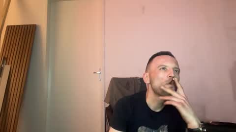 Snapshot of crobachh694772 chatting on 26, 4, 2026 Nickkk online show from 26, 4, 2026
