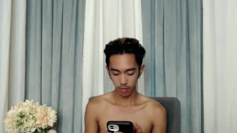 crocodale online show from 13, 4, 2026