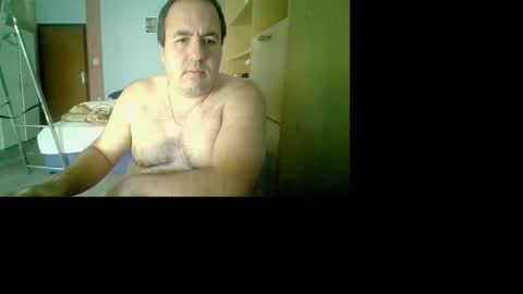 Snapshot of crodick1 chatting on 27, 10, 2025 smallcookboy online show from 27, 10, 2025