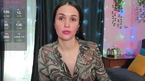 Snapshot of cross_the_line chatting on 20, 12, 2025 xx Amina xx online show from 20, 12, 2025