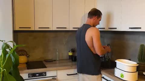 cryptobubbles online show from 4, 12, 2025