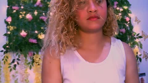 Snapshot of crysrus chatting on 2, 12, 2024 crysrus online show from 2, 12, 2024