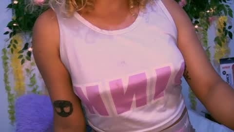 Snapshot of crysrus chatting on 2, 12, 2024 crysrus online show from 2, 12, 2024