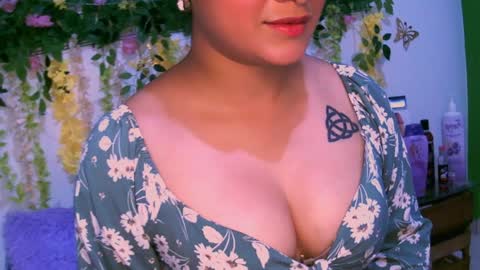 Snapshot of crysrus chatting on 10, 12, 2024 crysrus online show from 10, 12, 2024