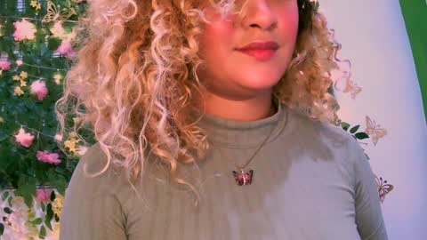 Snapshot of crysrus chatting on 1, 1, 2025 crysrus online show from 1, 1, 2025