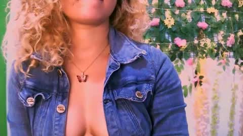 Snapshot of crysrus chatting on 14, 2, 2025 crysrus online show from 14, 2, 2025