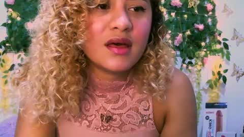 Snapshot of crysrus chatting on 15, 2, 2025 crysrus online show from 15, 2, 2025