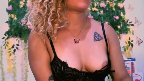 Snapshot of crysrus chatting on 9, 3, 2025 crysrus online show from 9, 3, 2025