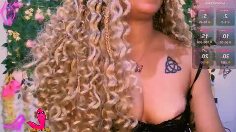 Snapshot of crysrus chatting on 12, 9, 2025 crysrus online show from 12, 9, 2025