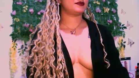 Snapshot of crysrus chatting on 28, 9, 2025 crysrus online show from 28, 9, 2025