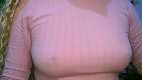 Snapshot of crysrus chatting on 3, 12, 2025 crysrus online show from 3, 12, 2025