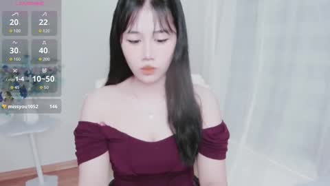 Snapshot of crystal_lea chatting on 10, 10, 2025 crystal_lea online show from 10, 10, 2025