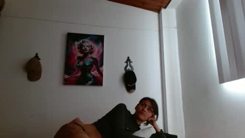 Crystal Blaze online show from 14, 4, 2026