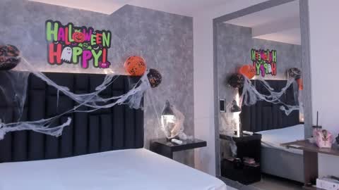 Snapshot of crystaldarliing chatting on 1, 11, 2025 Crystal online show from 1, 11, 2025