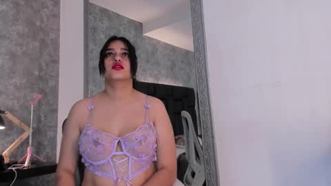 Snapshot of crystaldarliing chatting on 11, 11, 2025 Crystal online show from 11, 11, 2025