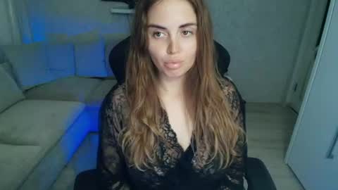 Snapshot of crystalemily chatting on 13, 7, 2026 crystalemily online show from 13, 7, 2026