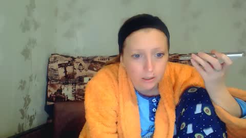 Snapshot of crystallangel chatting on 15, 1, 2026 CrystallAngel online show from 15, 1, 2026