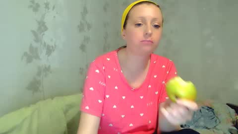 Snapshot of crystallangel chatting on 19, 3, 2026 CrystallAngel online show from 19, 3, 2026