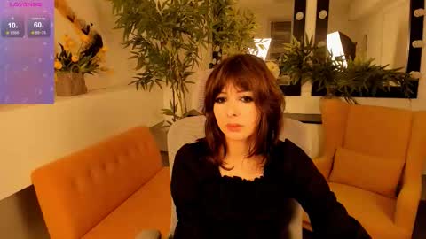 Snapshot of crystallbloom chatting on 19, 9, 2025 crystallbloom online show from 19, 9, 2025