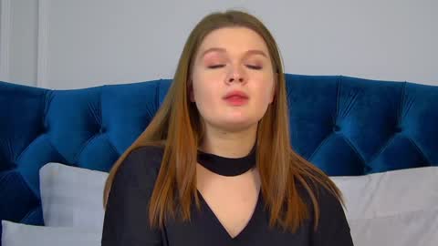 Snapshot of crystallyons chatting on 1, 2, 2025 Crystal online show from 1, 2, 2025