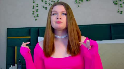 Snapshot of crystallyons chatting on 8, 2, 2025 Crystal online show from 8, 2, 2025