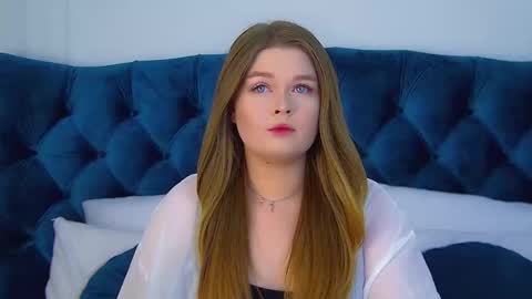 Snapshot of crystallyons chatting on 29, 9, 2025 Crystal online show from 29, 9, 2025