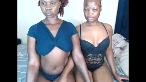 crystalxebony online show from 15, 11, 2025